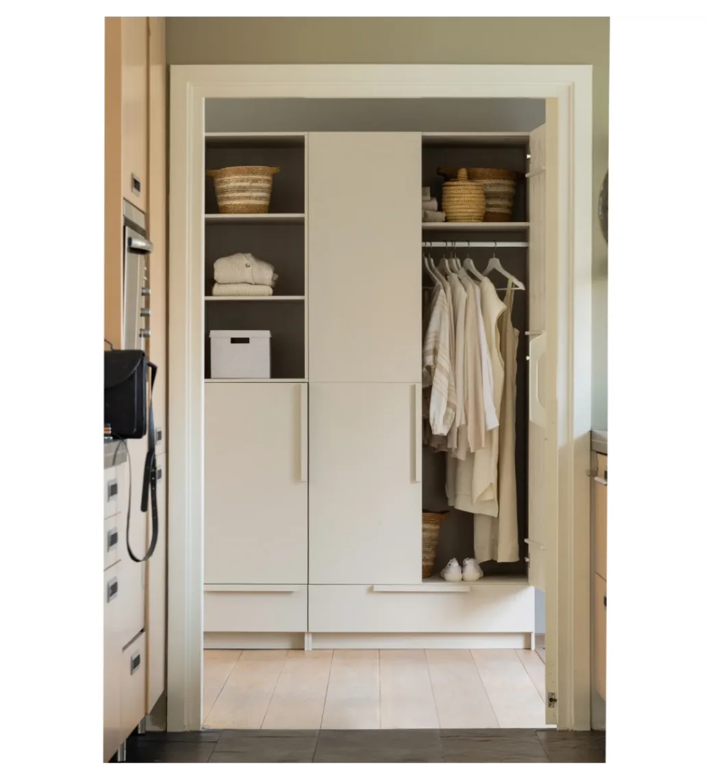 Szafa PURE 215 x 95 cm drewno sosny dust*WOOOD Hot